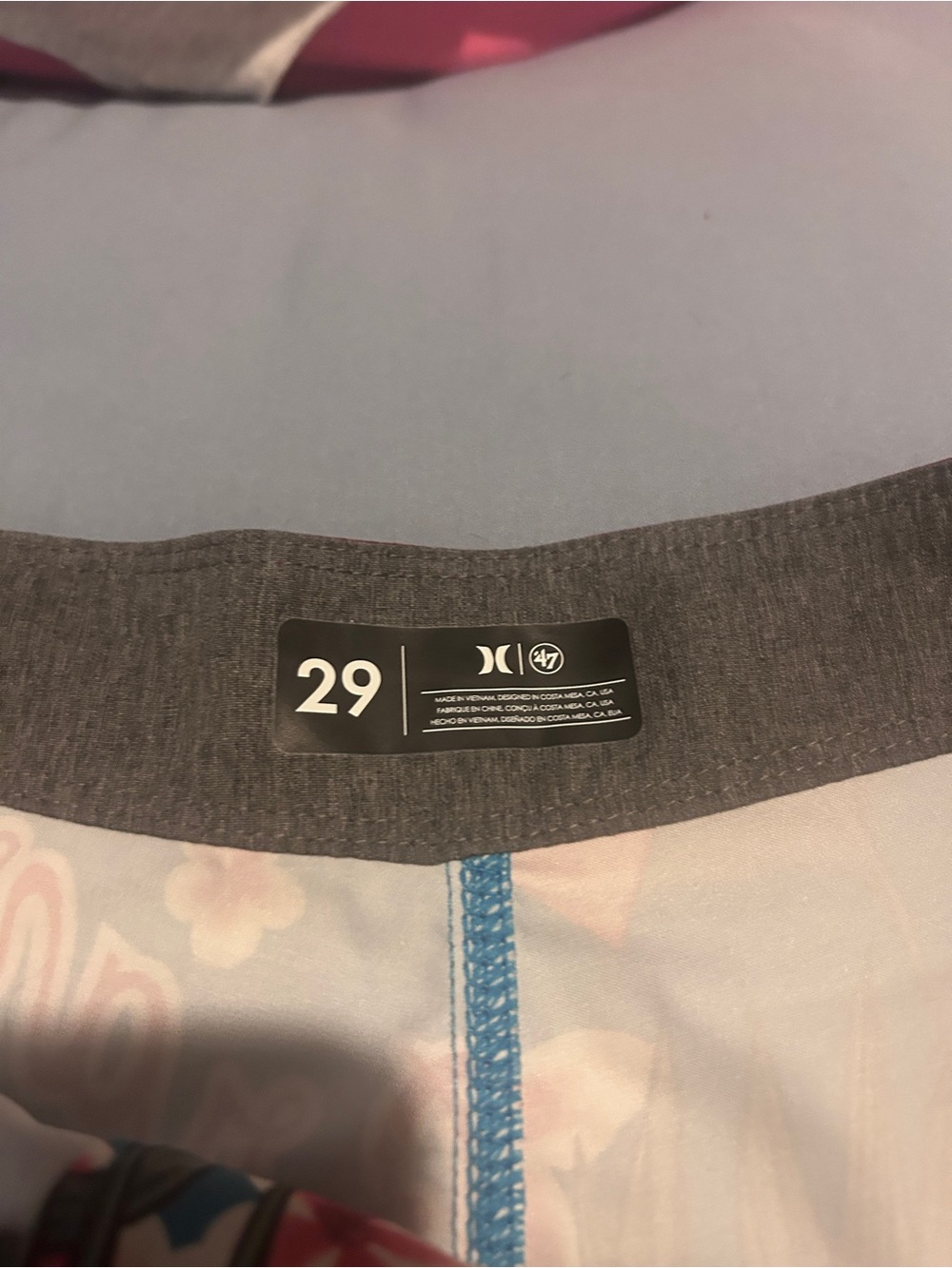 Hurley Atlanta Braves Floral Blue Men's Swim Trunks - Picture 5 of 10